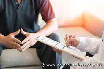 What does Syphilis look like: the symptoms to look out for