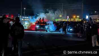 'Chaotic scene of disrespect,' Hundreds attend unsanctioned truck rally in Barrie