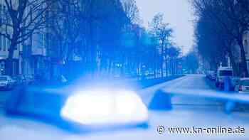 Auto erfasst auf Gehweg sitzende Seniorin: Tödlich verletzt