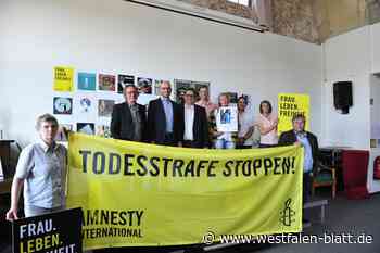 Löhne: Auftakt zur Themenwoche mit der Ausstellung „Frau. Leben. Freiheit.“