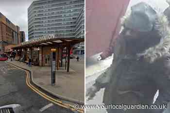 Elderly man robbed onboard 194 bus at West Croydon station