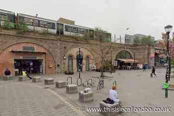 Queens Road Peckham: 'Flasher' arrested after woman reports him