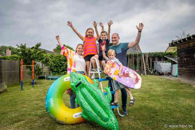 Limburgers Ahmed en Sija mogen duiken in gratis zwembad van QMusic: “623 keer gebeld, gelukkig was het gratis”