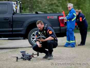 Edmonton police resume search for missing boy, 14, last seen in the North Saskatchewan River