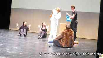 Braunschweig: Schüler parodieren „Aktenzeichen XY“ im Theater
