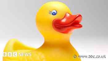 'Ducking hell' to disappear from Apple autocorrect