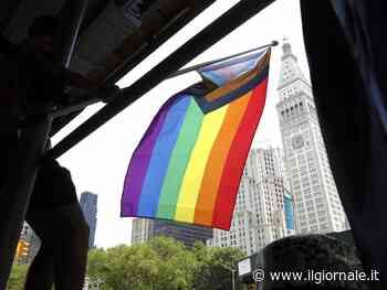 Il tic fascista della sinistra e il fango contro chi non partecipa al gay pride