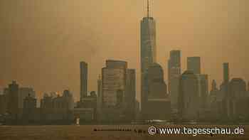 Gelblicher Rauch von kanadischen Waldbränden hüllt New York ein