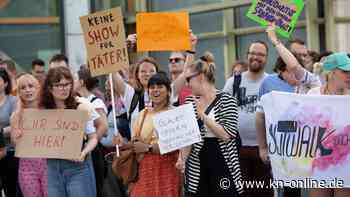 Vor Rammstein-Konzert in München: Beschimpfungen zwischen Protestierenden und Fans