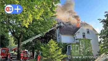 Feuer in Bad Segeberg: Leerstehende Villa in der Eutiner Straße brennt