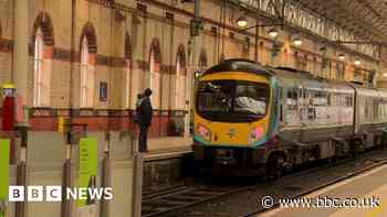 Plans to scrap new Manchester railway platforms condemned