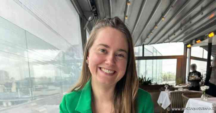 Lascia il fidanzato dopo 8 anni e decide di fare la escort: “Viaggio gratis ovunque e guadagno 200 sterline ad appuntamento”