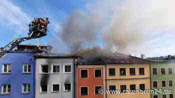 „Flammen fraßen sich durch die Dächer“: Wasserburger Altstadt entgeht nur knapp einem Inferno