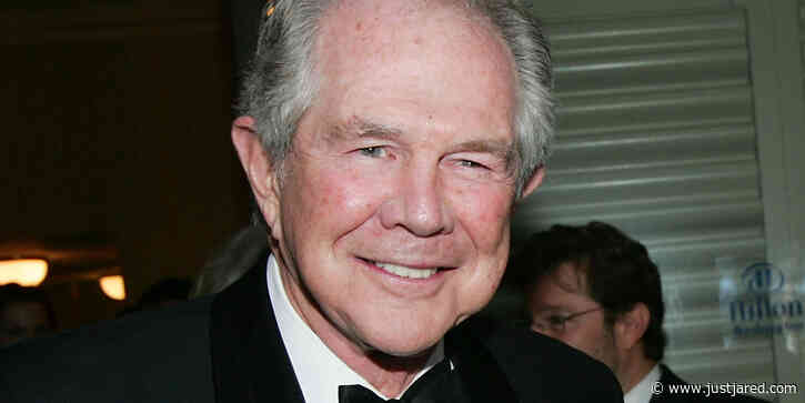 Pat Robertson, Christian Conservative Televangelist, Dies at 93