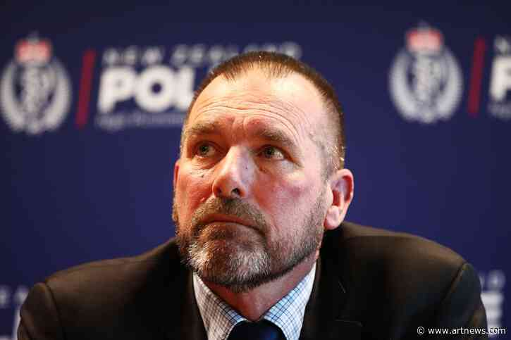 Gang Members Arranged Return of Stolen Gottfried Lindauer Paintings from New Zealand Gallery In Secret Prison Deal