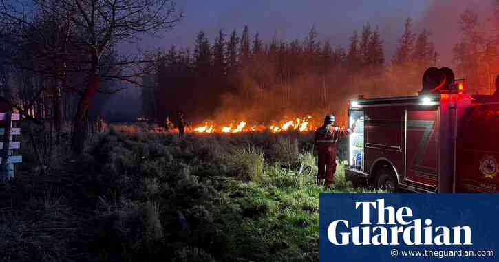 Canada battles hundreds of wildfires as smoke still chokes major cities