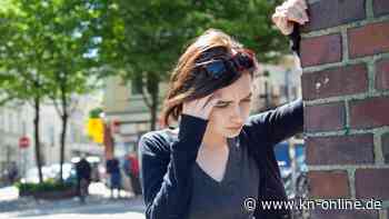 Hitze: Was hilft bei Schwindel, Kopfschmerzen und Übelkeit?