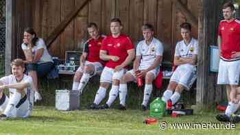 Nach der Fußball-Saison: Berichterstatter blicken zurück - TSV-Trainer Dominik Urban zu Gast