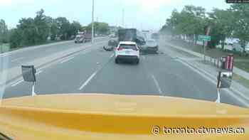 Video captures bus plowing into stopped traffic in deadly Mississauga, Ont. crash