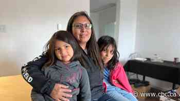 Kátł'odeeche First Nation residents grieve impact of wildfire on their community