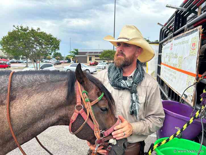Texas man rides horse for 1,000 miles to raise awareness for homeless veterans