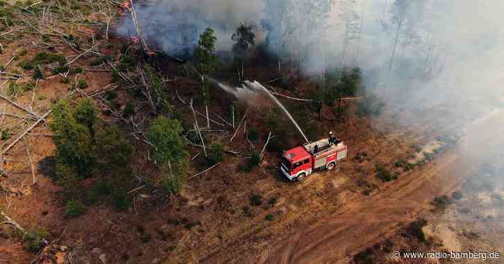 Waldbrand bei Jüterbog: Lage entspannt sich