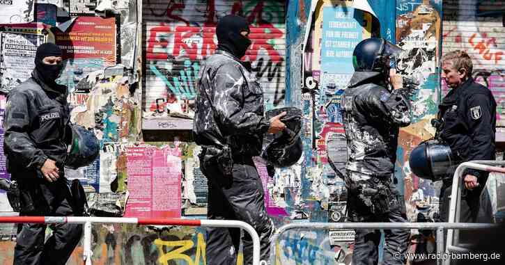 Mehrheit der Deutschen hält Linksextremismus für gefährlich