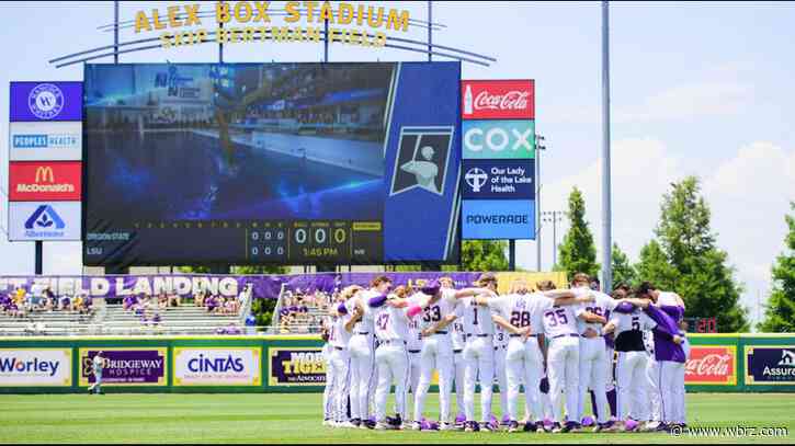LSU baseball coach Jay Johnson pays for super regional tickets for students