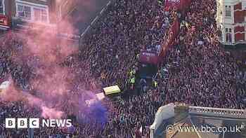West Ham trophy parade draws huge east London crowds