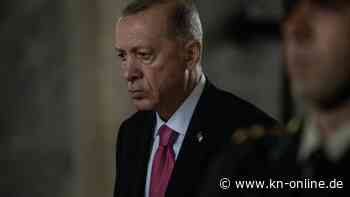 Hitlerbart auf Erdogan-Plakat gemalt: Schüler sitzt im Gefängnis