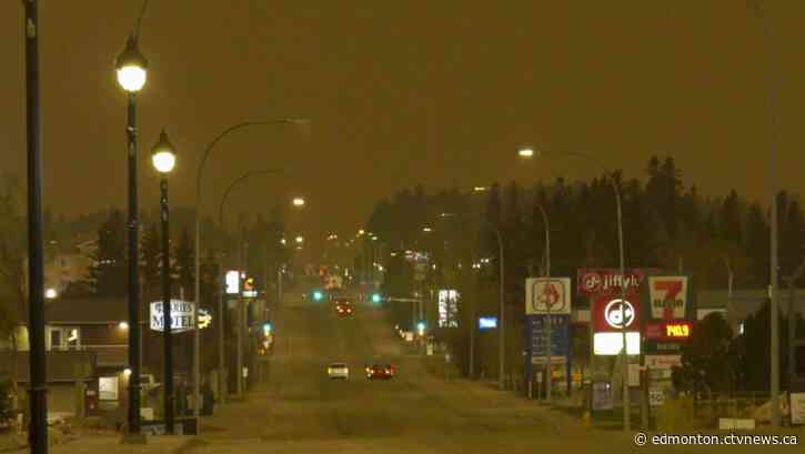 'Situation has escalated': Edson residents ordered to evacuate because of wildfire