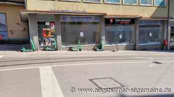 Anwohner ärgern sich über wild abgestellte E-Scooter am Schmiedberg