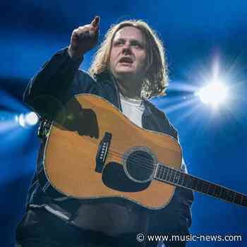 Lewis Capaldi praised for putting mental health first