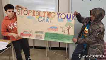 Do you idle your car? Hamilton students in air quality program want you to stop