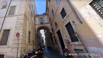 Il liceo del centro rivuole indietro gli spazi, i genitori della scuola elementare replicano: "Mai stati vostri"