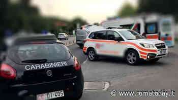 Incidente stradale a Marino, scontro tra auto e moto: morto un medico romano