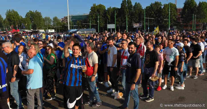 Migliaia di tifosi interisti al Meazza per seguire la finale di Champions sui maxi schermi: i cori e le previsioni – Video