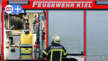 Kiel: Gefahrgut-Lkw verliert Chemikalie an Norwegenkai – großer Feuerwehreinsatz