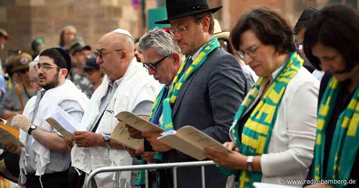 Jüdischer Gottesdienst am Ort von zerstörter Synagoge