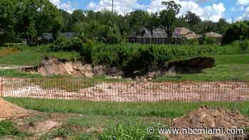 Residents concerned after massive sinkhole opens up in neighborhood near Lakeland