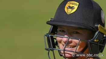 Charlotte Edwards Cup: Danni Wyatt stars as Southern Vipers beat Thunder to secure place in final