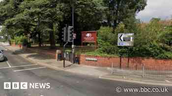Stratford-upon-Avon: Appeal after man struck by lorry