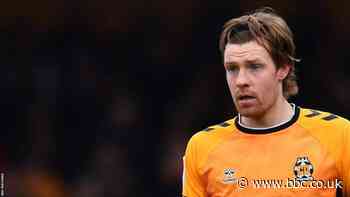 Doncaster Rovers sign striker Joe Ironside and defender Jack Senior