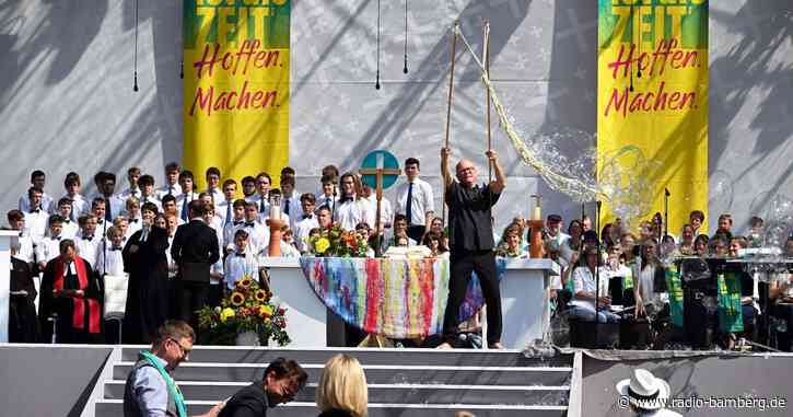 Zwischen Politik und Bibel-Exegese: Kirchentag endet