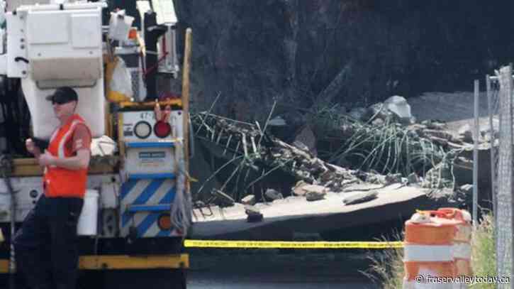 Elevated section of heavily traveled I-95 collapses in Philadelphia