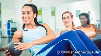 Übung gegen Schwabbelbauch: Mit „Russian Twists“ optimal Bauchmuskulatur aufbauen