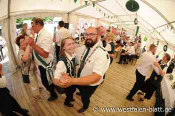 Hiddenhausen: Das Königspaar bleibt auf dem Thron