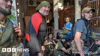 Kherson flooding: Ukraine evacuation boat attacked by Russia, killing three