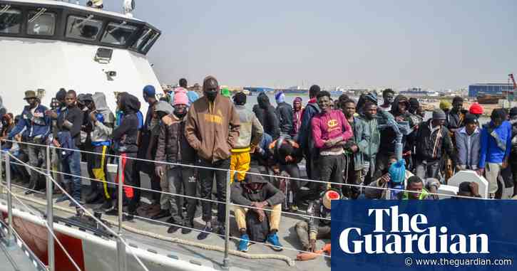 EU may give Tunisia more than €1bn in aid to help finances and stem migration