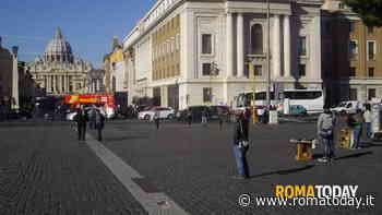 Cinte, borse e portafogli contraffatti: sequestrati 300 articoli al Pantheon e San Pietro